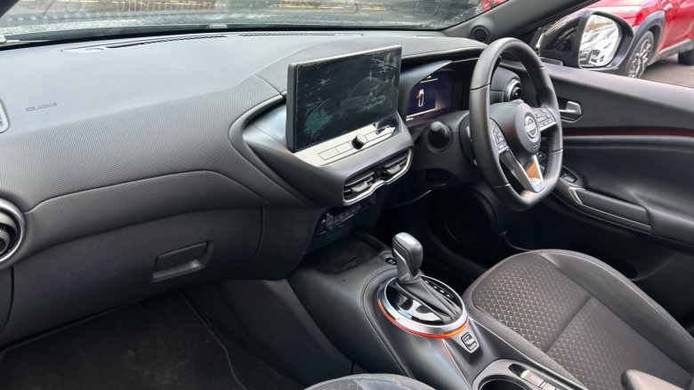 Nissan Juke 1.0 DiG-T N-Connecta 5dr DCT Petrol Hatchback